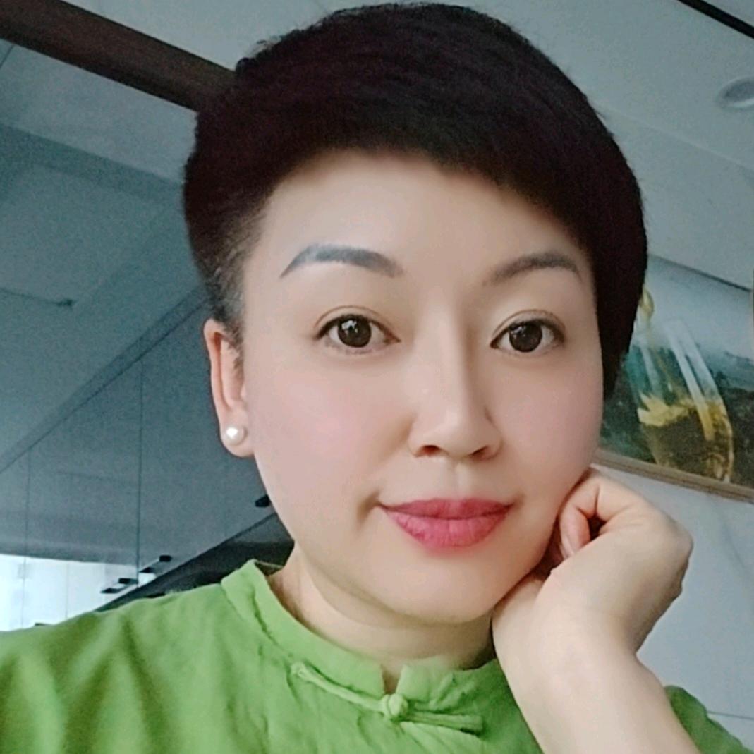 小飞.