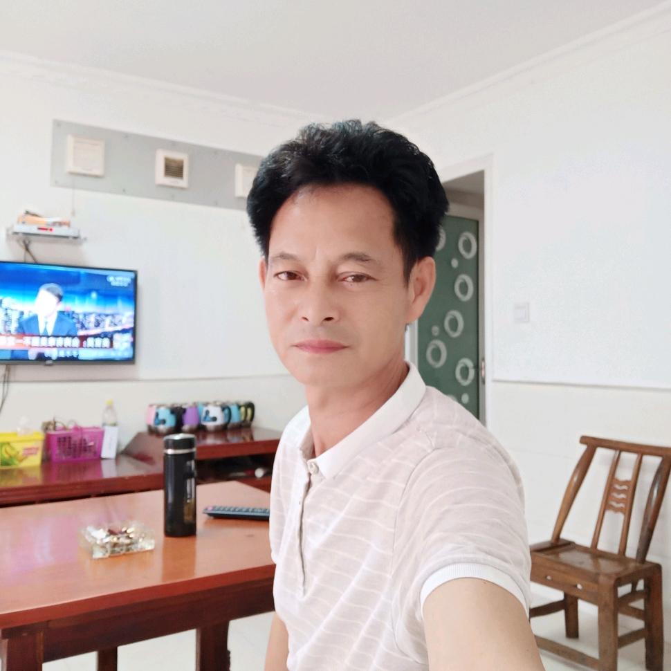 张柏平