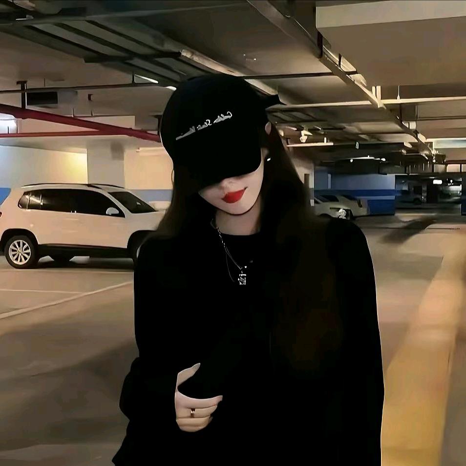 爱吃🍔的小璐