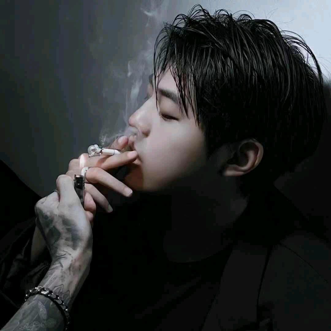 🥀এ᭄回忆 ꦿ痛💔人心 ོ࿐ᩚ
