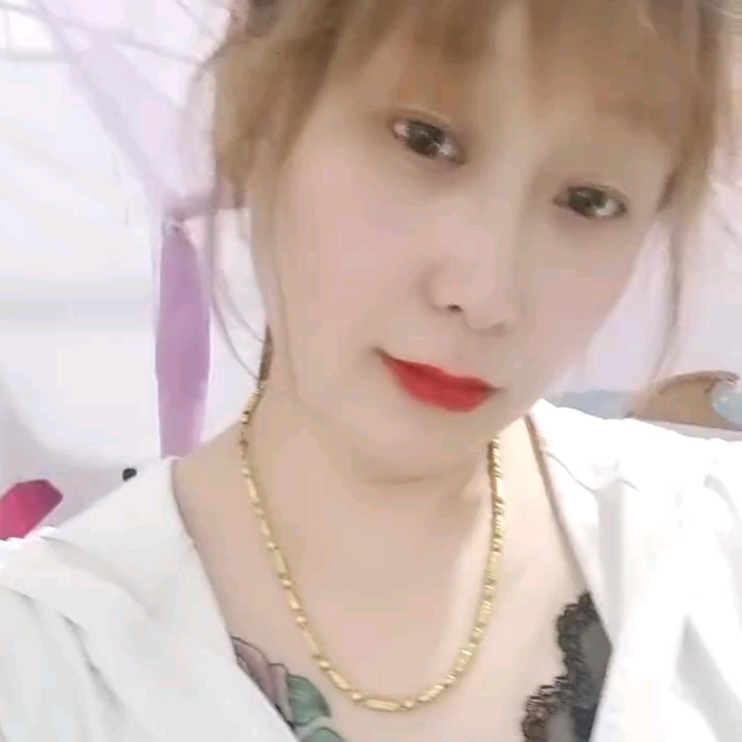 @灬餘伱相守，