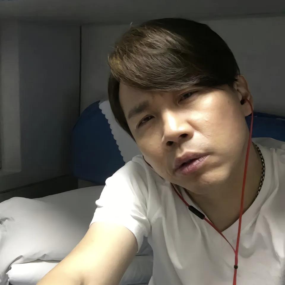 你干嘛哎哟～