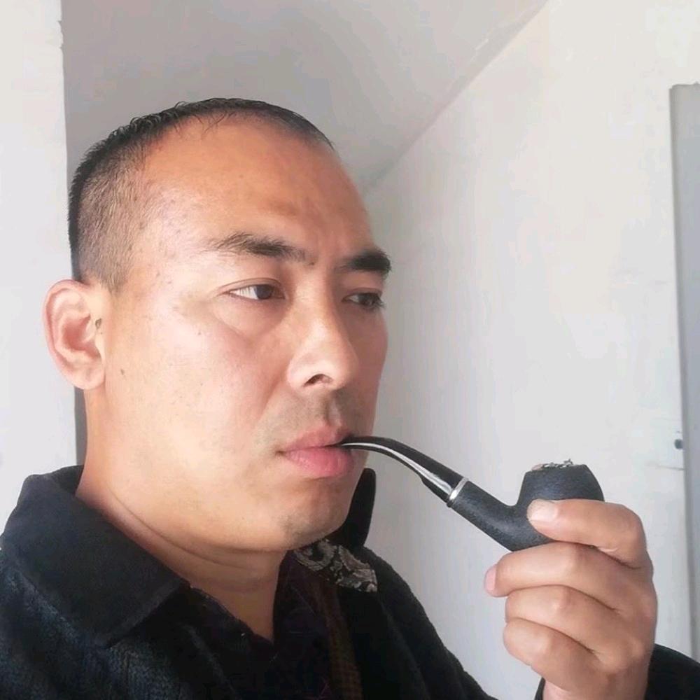 莱昂