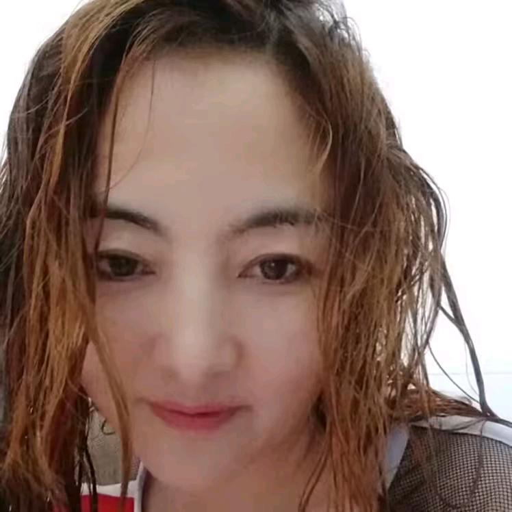 盈盈