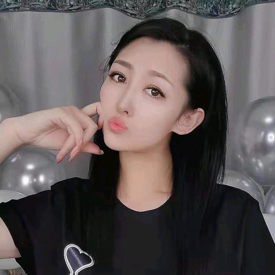 没皇冠仍然是女王