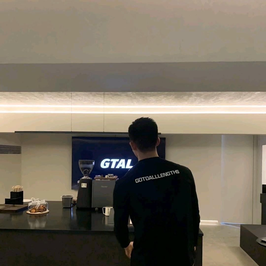 💬