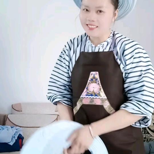 罗艳