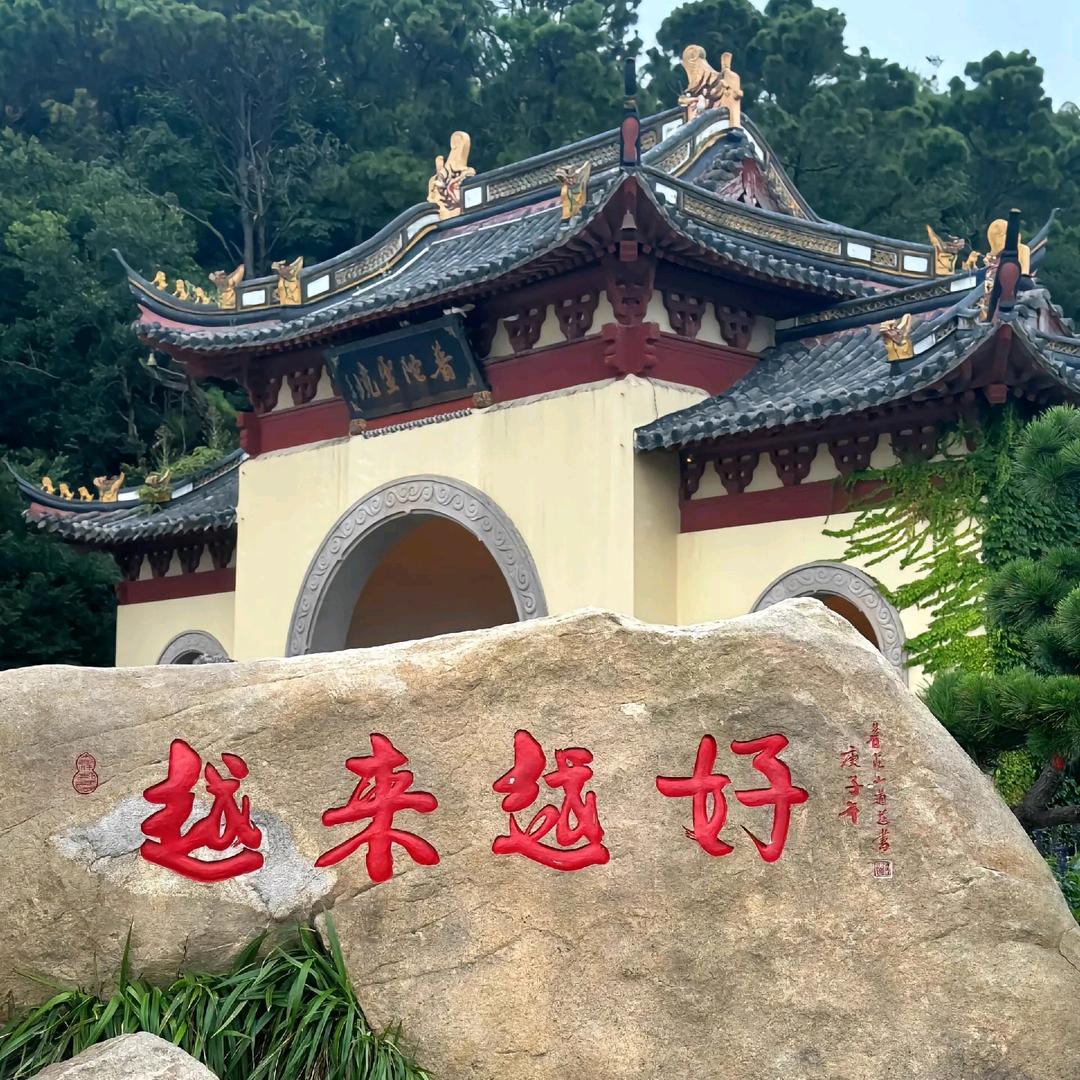 @中汇远彩钢瓦屋顶翻新喷漆