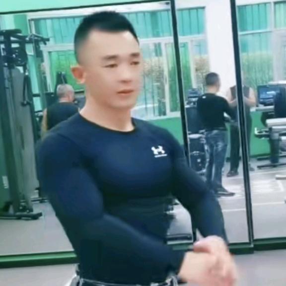 俊雄