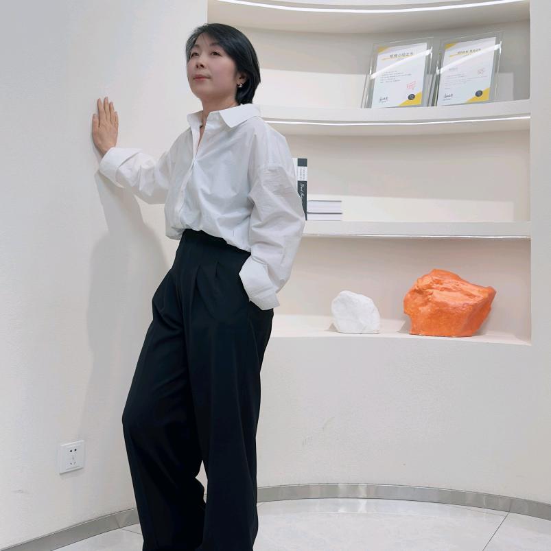 威信县埃可缇女装