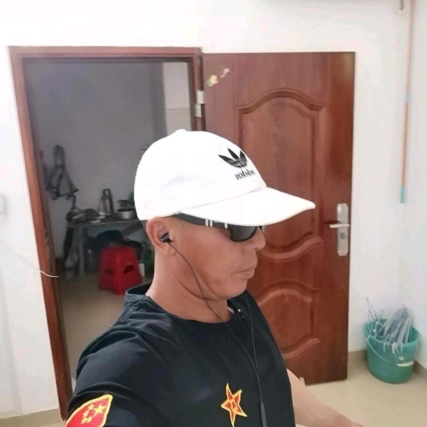彭良平！76龙年的人单身家庭