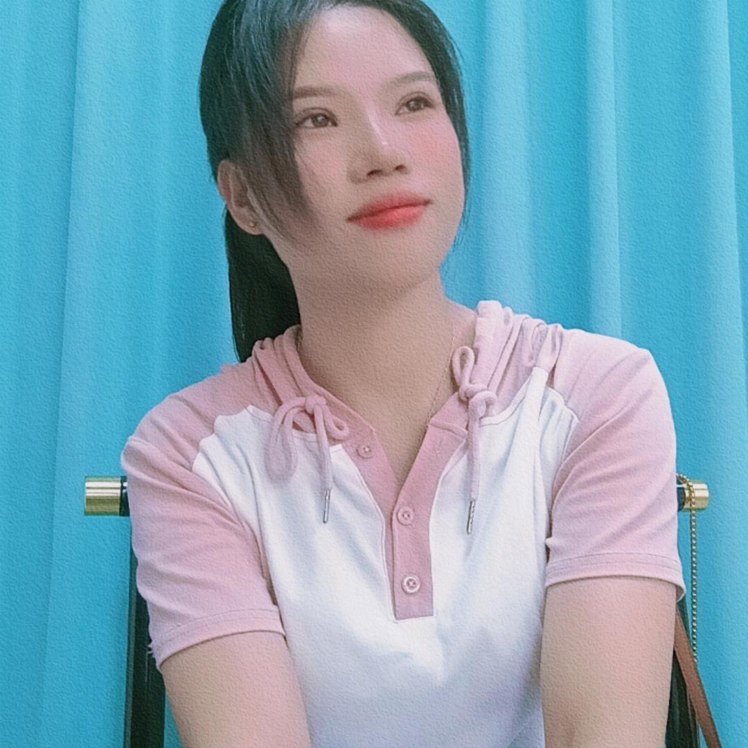 卢小姐