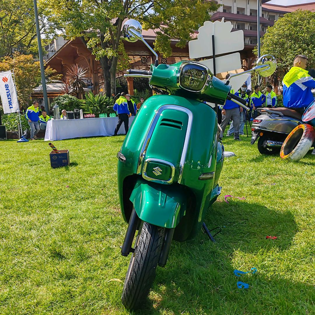 铃木摩托楚雄店