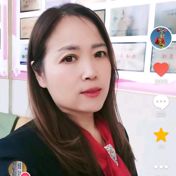 申二妮(能忍者心自安)