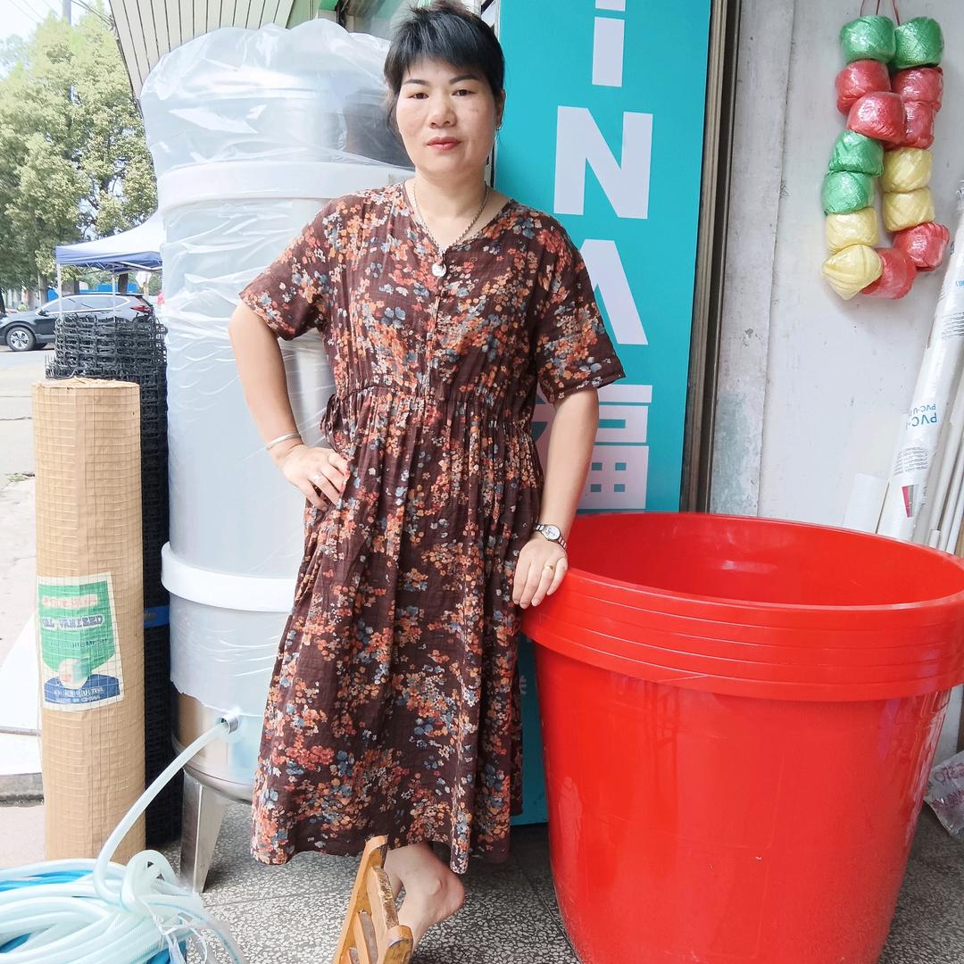 龙秋花，做水电工