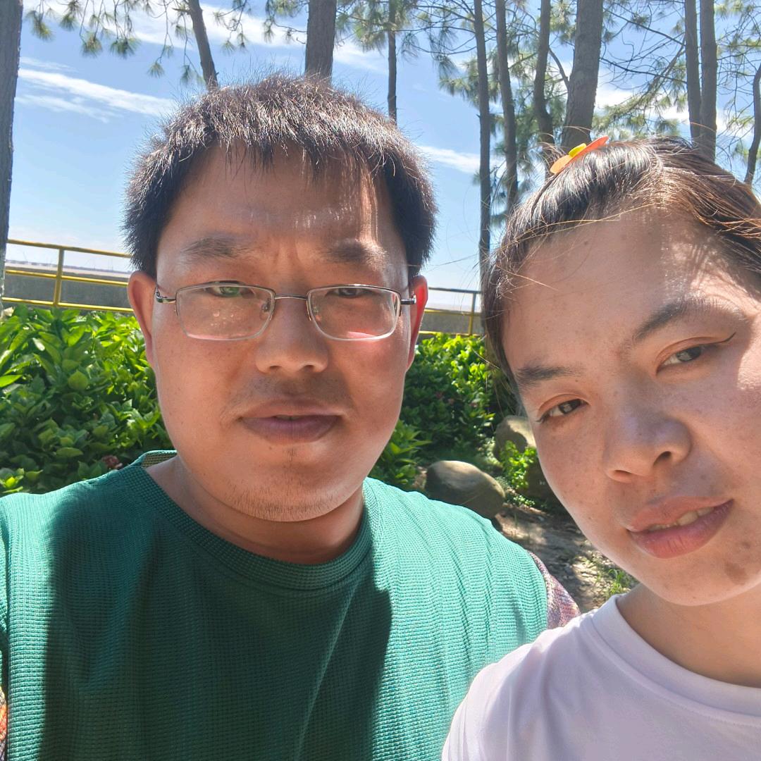 芷宁和芷晴和园宝妈妈