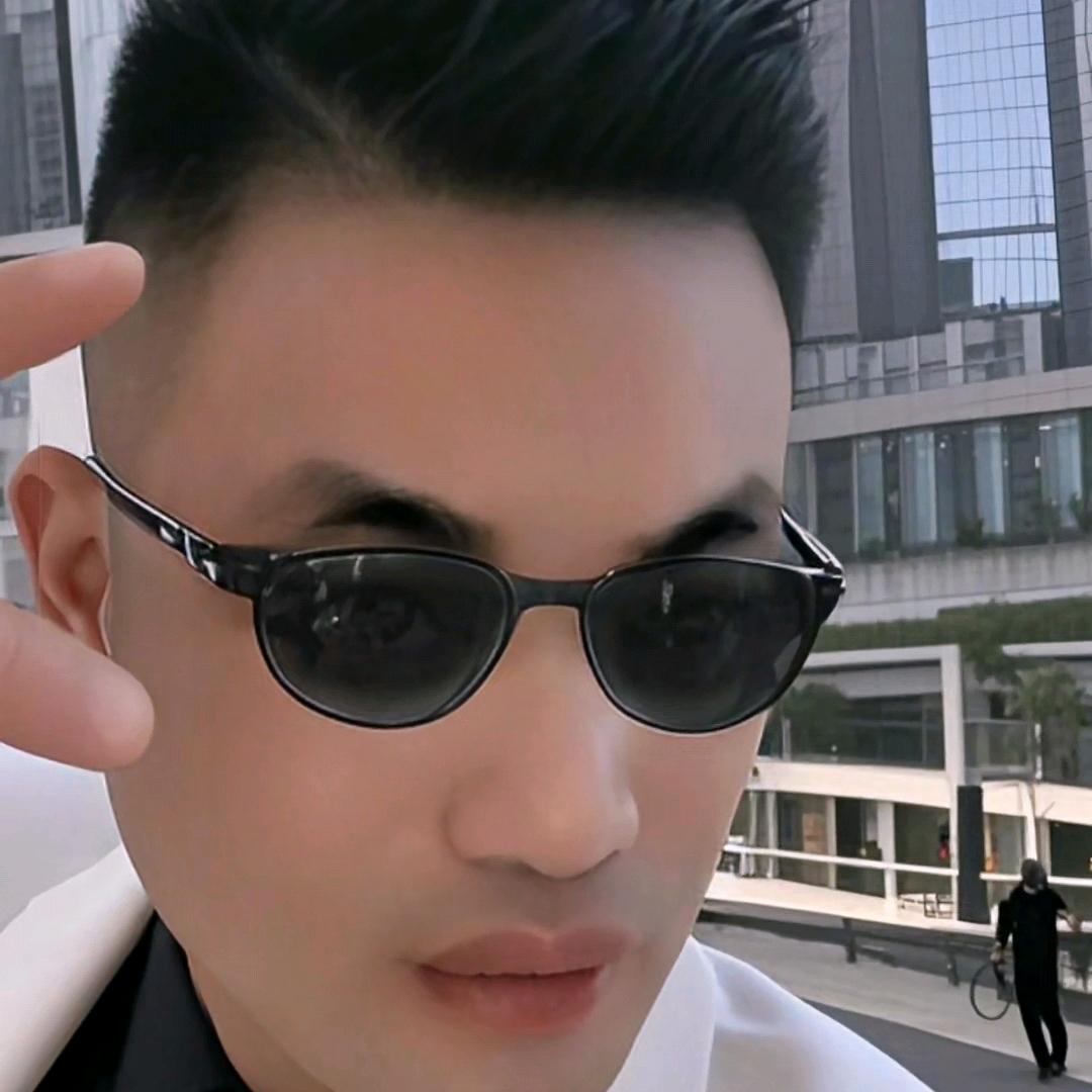 龙哥