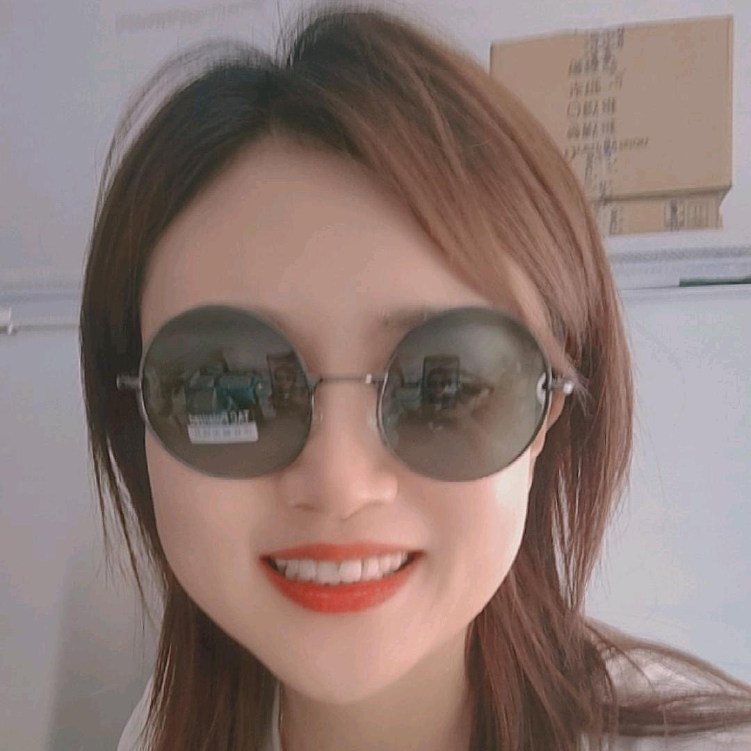 阳 子