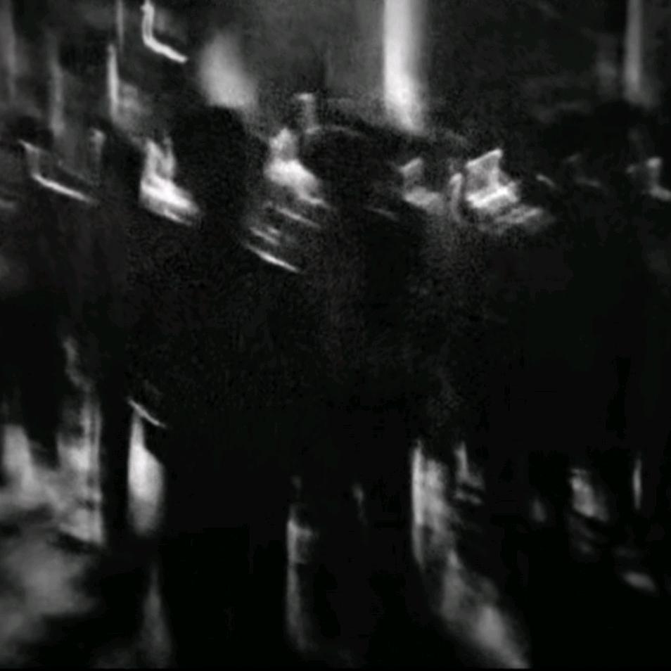 被甩八条街的男人.