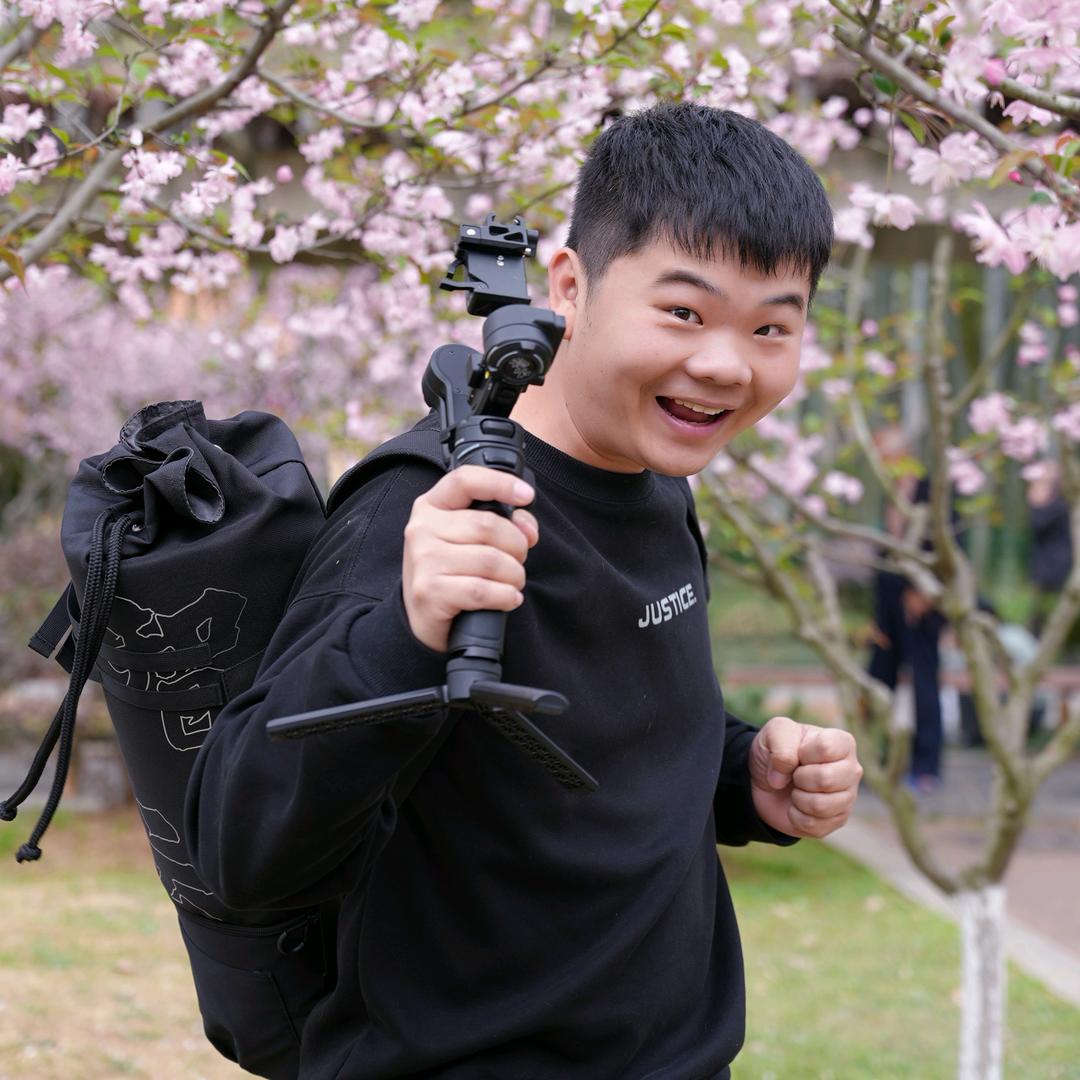 小灰灰来了