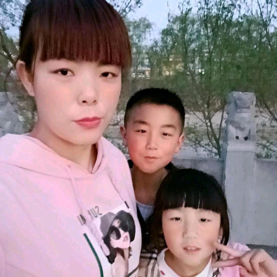 妹妹来了。😍😏