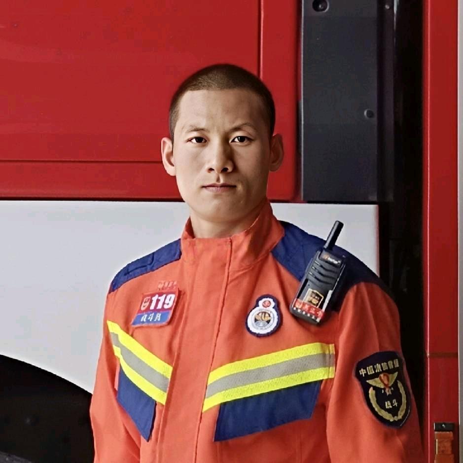 蓝焰青春🇨🇳
