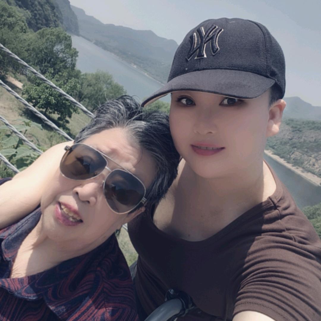 飘然༺༒༻丫头