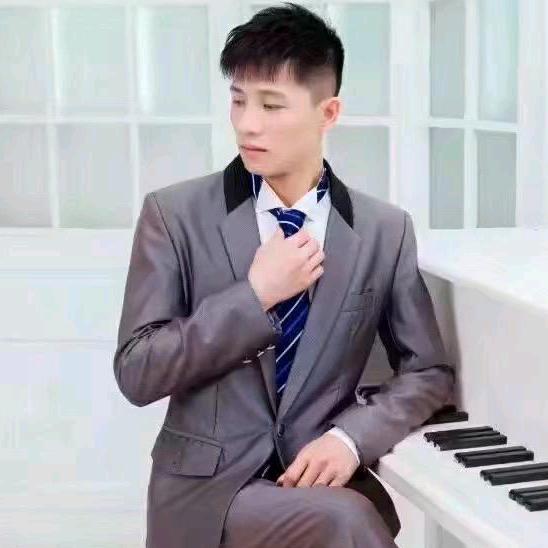 @翻唱者qing🎸驹迷