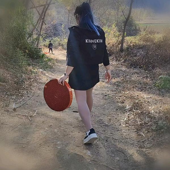 女人如书