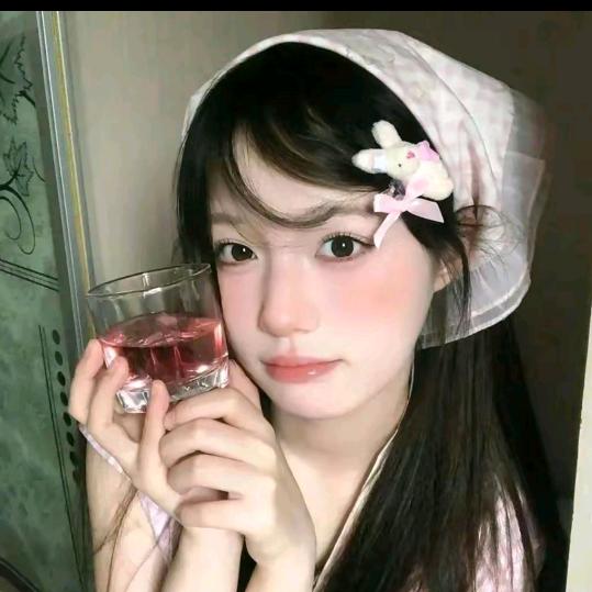 小颖是charry