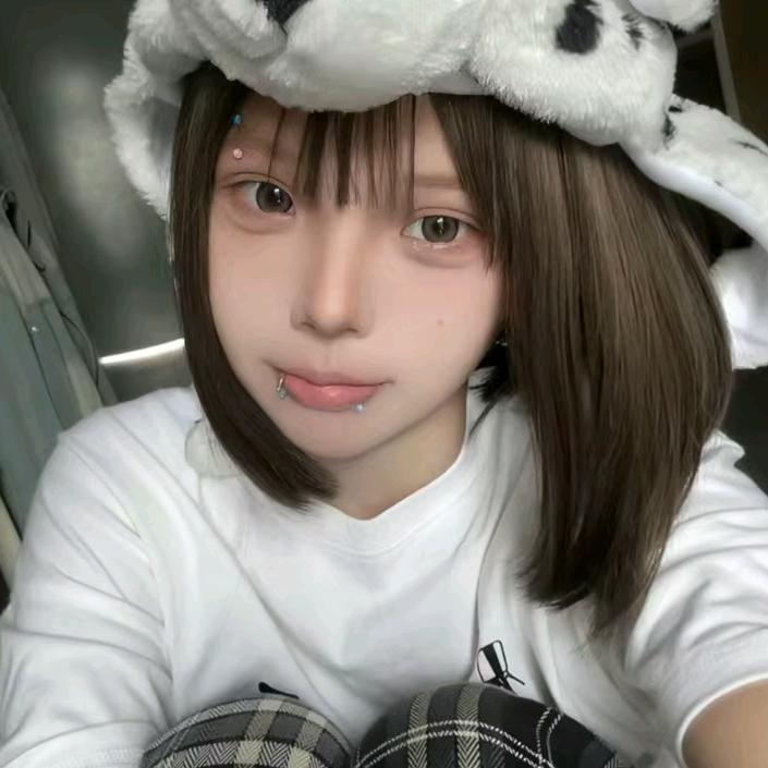 发呆粥粥^