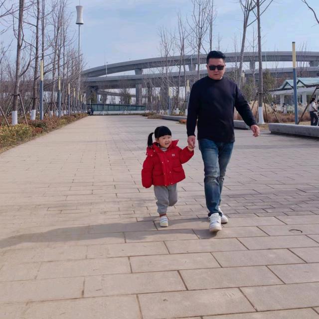 【老丁】-【文喆】