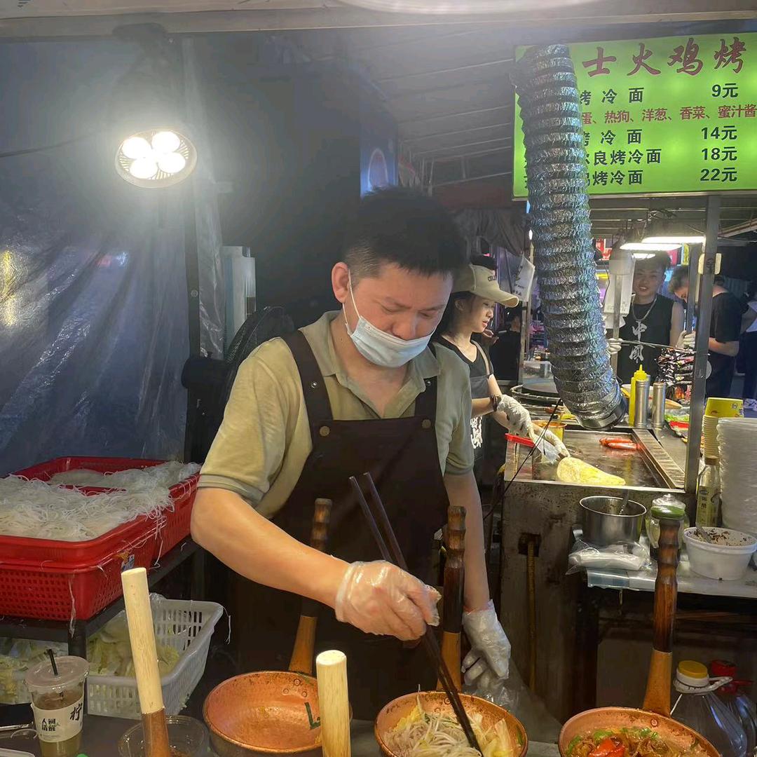 虎哥云南小锅米线