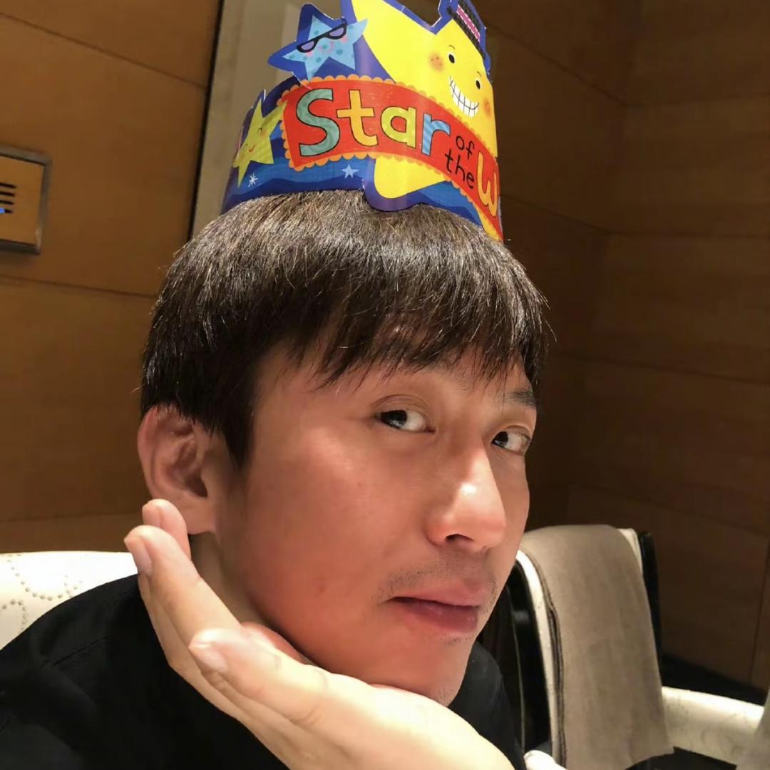 人不能总活在过去