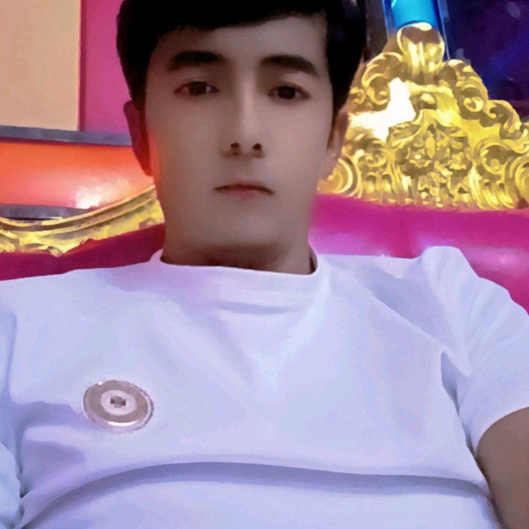尼比江