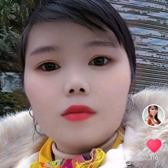 幸福的一家🌷🌹🌷🌷🌹🌹🌹❤