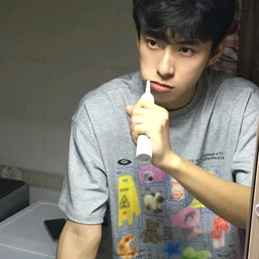 이충현