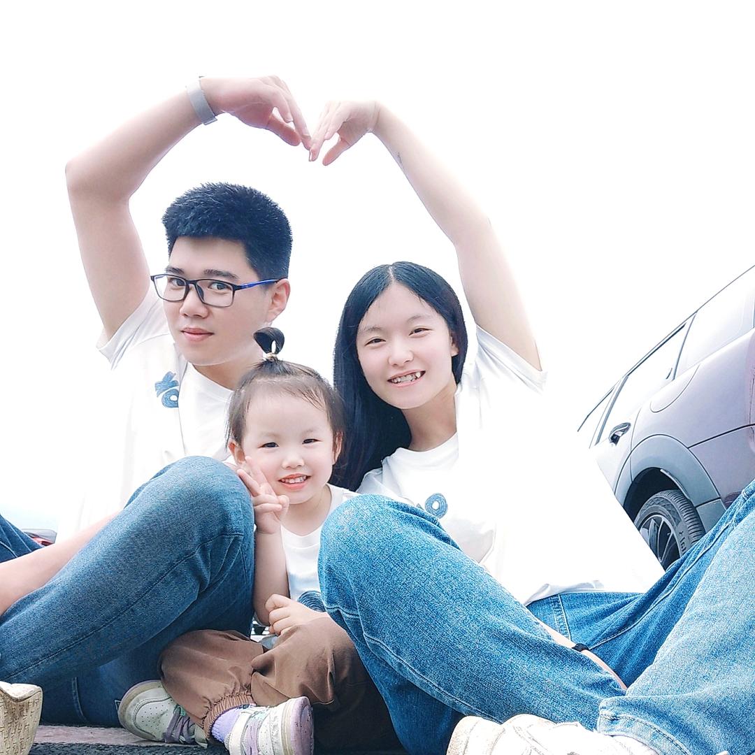 王先生家的妹崽👨‍👩‍👧