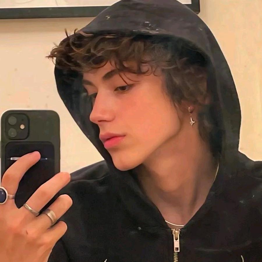 ༺ༀൢA༒Rൢༀ༻★