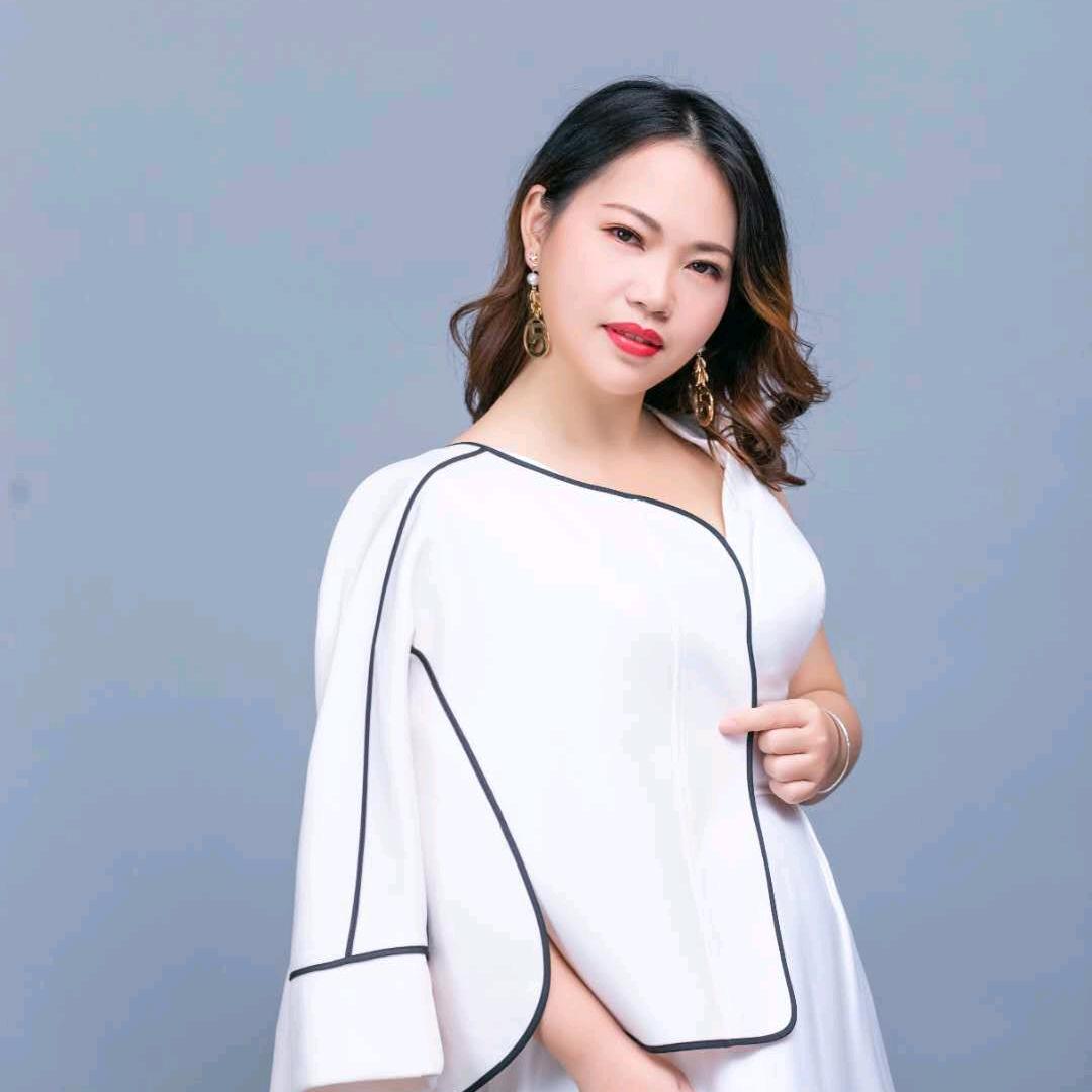 英子