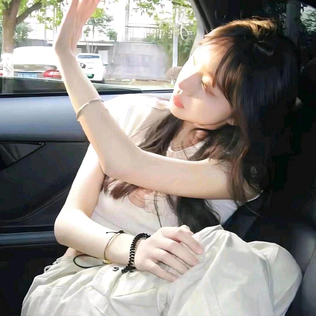 小知✨
