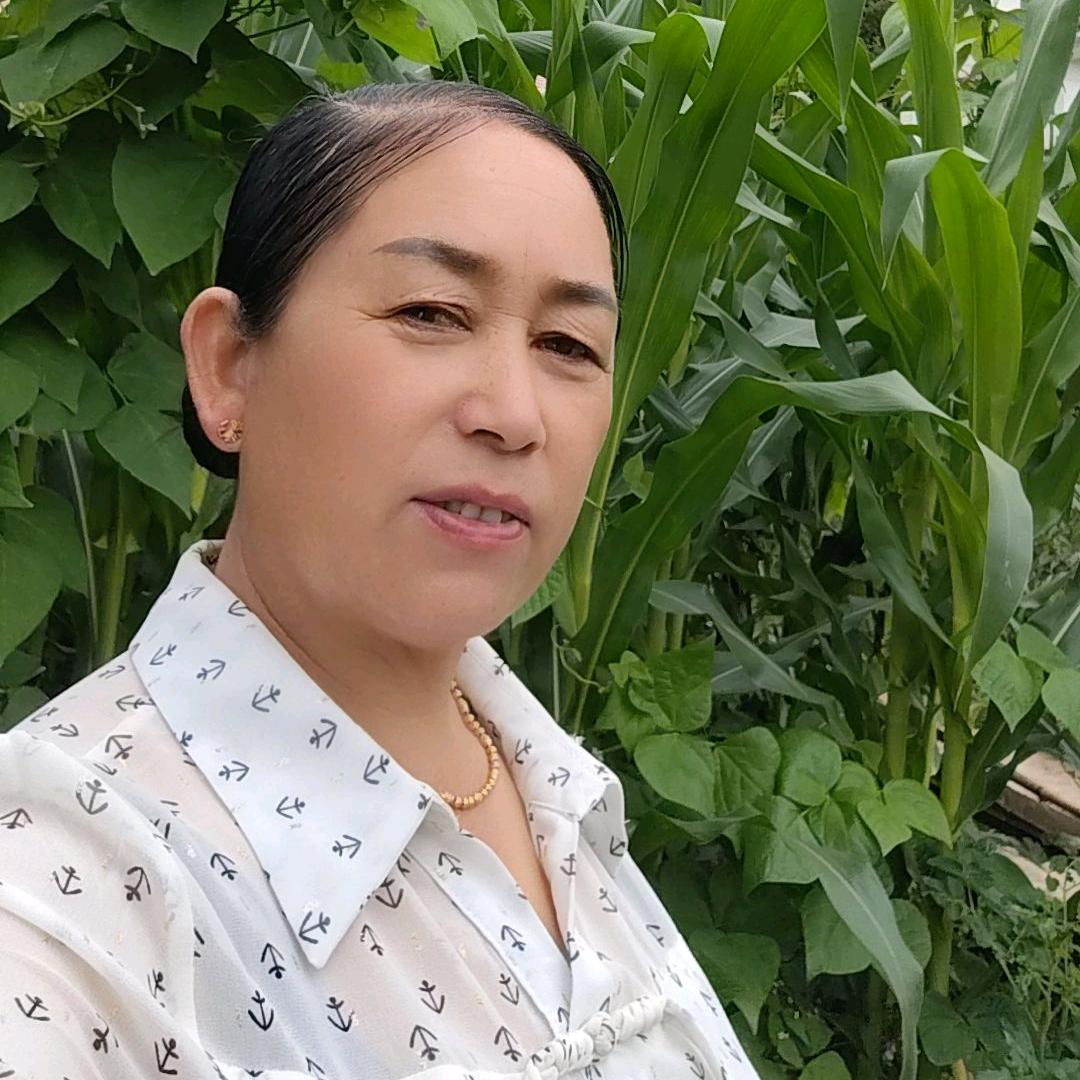 幺妹爱山歌