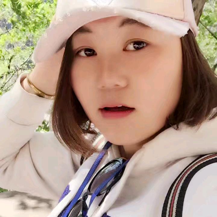 🌸🌸大脸猫