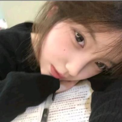初稚^