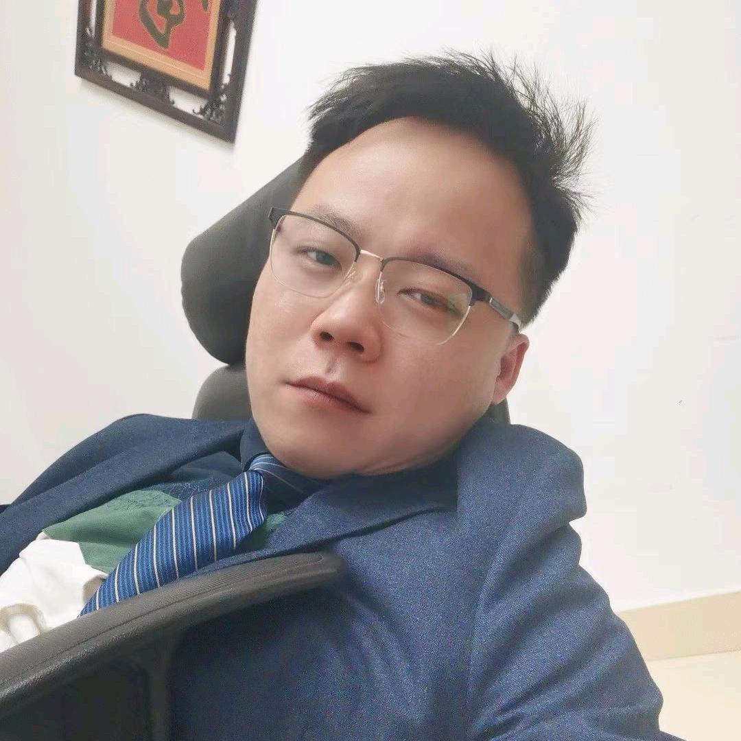 星尘灏帅-望尘莫及