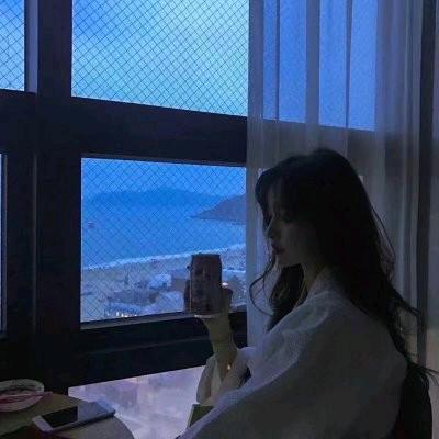 君顾.