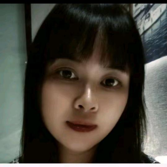 大眼妹