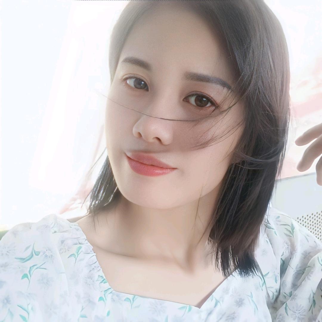 我是香香啊。。👯