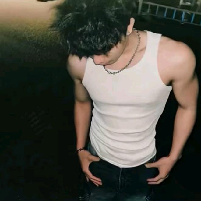 179.9纯情指甲盖