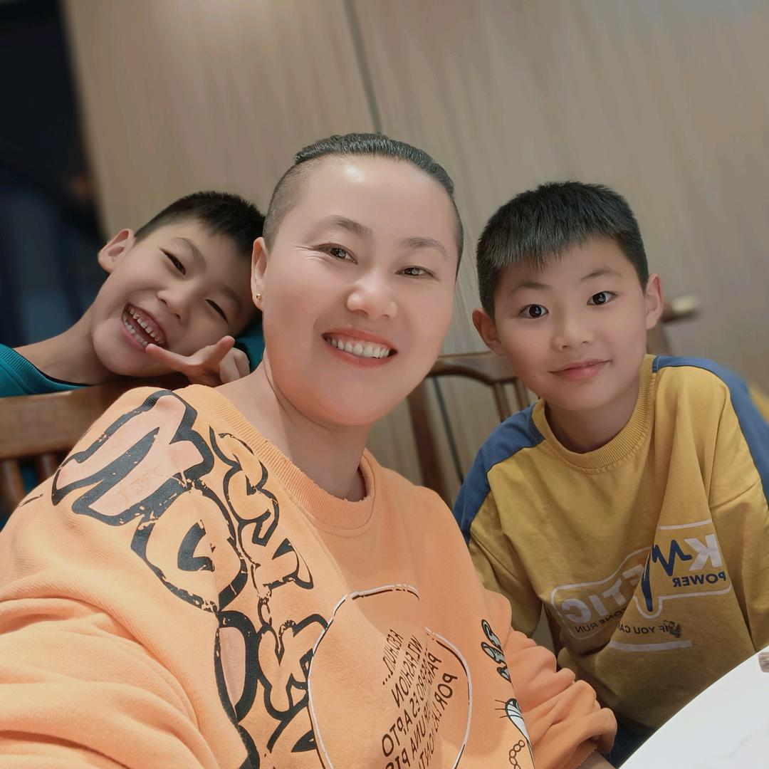 小辫子杂粮煎饼早点“自然风发艺”